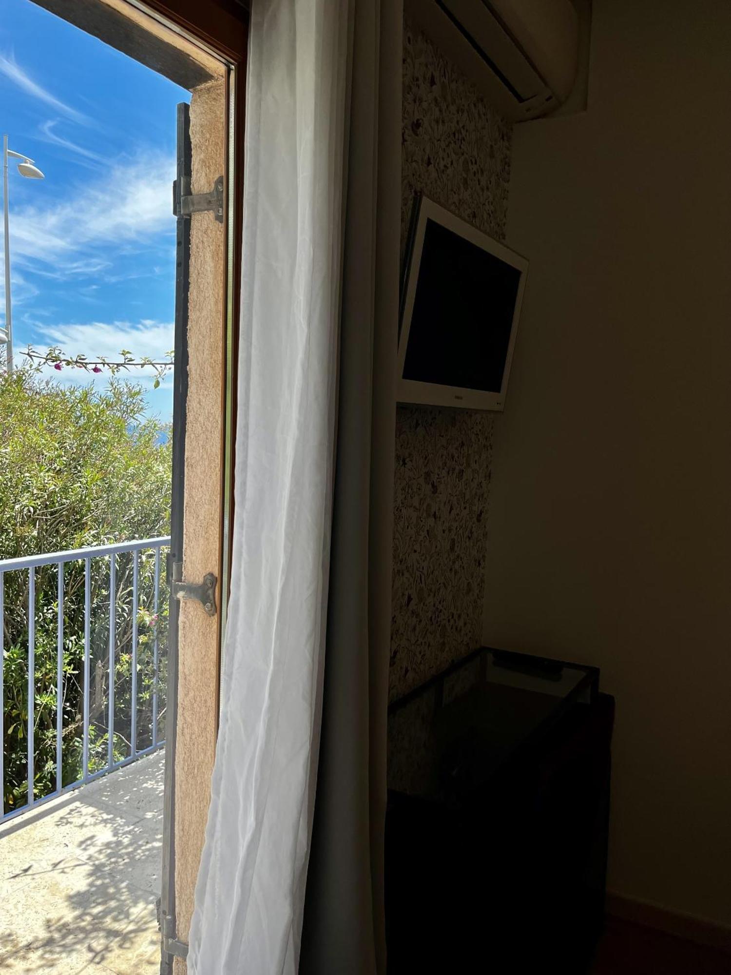 Hotel Le Patio テウル・シュル・メール エクステリア 写真